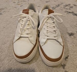 Crown Vintage White and Tan Men's Sneakers